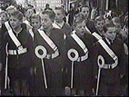 Please click here to see more pictures of the installation of the 100st schoolpatrol of Amsterdam on October 27, 1950.
